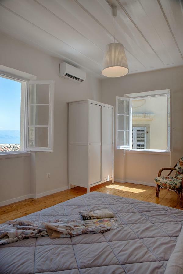 Serene Sea View Apartment In Corfu Old Town 外观 照片
