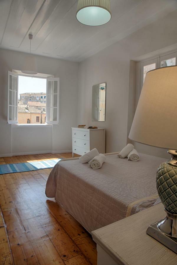 Serene Sea View Apartment In Corfu Old Town 外观 照片